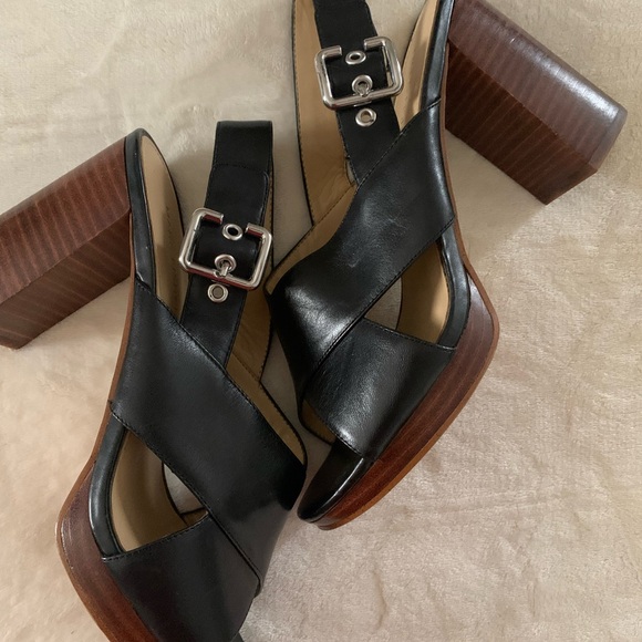 🖤Marc Fisher Super Cute Black Heeled Sandals! - Picture 2 of 6